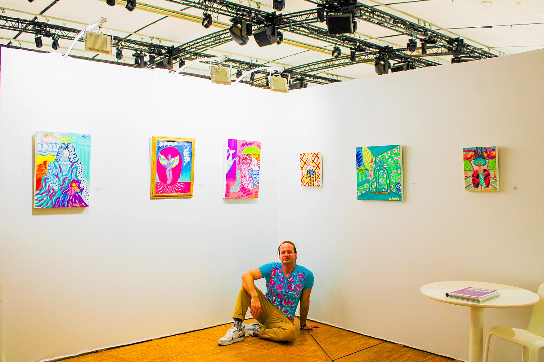 Christopher Alfonsso is a contemporary artist known for his multi-disciplinary paintings that blend elements of multiple styles of classical and modern art, such as impressionism, pop art, and street art. Since childhood, Christopher has been consistently immersed in robust Latin, Asian, European, Caribbean and African creative influences which are all strongly represented in his artworks. Christopher has also gathered artistic influence via a broad variety of multicultural sources, such as traveling to many of the world’s most iconic art institutions, extensively studying modern and ancient art history, classical and modern painting techniques, runway fashion, pop art, beaux-arts architecture, antiquity, art of the baroque period, fauvism, art deco, and various other styles of avant-garde art and design. Christopher’s artistic studies are themselves a raw material element of his artworks. Christopher’s artworks seek to achieve a unified theory of art by seamlessly combining figurative and abstract elements in the same space, while demonstrating a “joie de vivre” style with a technicolor-like effect. This approach eases visual tension resulting from interplay and mutual relations between various elements, such as realism and decoration. His pieces often blend abstract and surreal elements, creating an atmosphere that invites viewers to explore and interpret the work on a deeper level. The use of color, texture, and form in his compositions often evokes emotion and thoughtfulness. Alfonsso’s art can be seen as a reflection of both personal and universal experiences, allowing for a variety of interpretations of what is a unique and compelling style. His work often features vibrant colors and reimagined photographic subjects. Throughout his career, Alfonsso has participated in various exhibitions and art fairs. Notably, in October 2021, he showcased his work at the Salon d’Art Shopping held at the Louvre Museum in Paris, France.